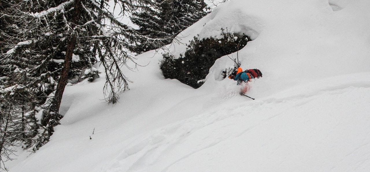 VARIERT: Råkjøring i bygatene er vi vant til å se fra Next Generation, men i Dick Moves gir de oss frikjøring også. Her er det Sindre Holtet som dykker dypt i Verbier. Foto: David Cornish VARIERT: Råkjøring i bygatene er vi vant til å se fra Next Generation, men i Dick Moves gir de oss frikjøring også. Her er det Sindre Holtet som dykker dypt i Verbier. Foto: David Cornish