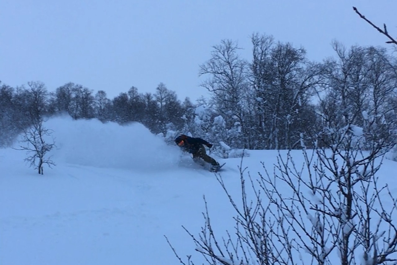 LEVERANSE: Strandafjellet leverte i helga med hjelp fra levering ovenfra! Foto: Olav Tarjei Valebjørg LEVERANSE: Strandafjellet leverte i helga med hjelp fra levering ovenfra! Foto: Olav Tarjei Valebjørg