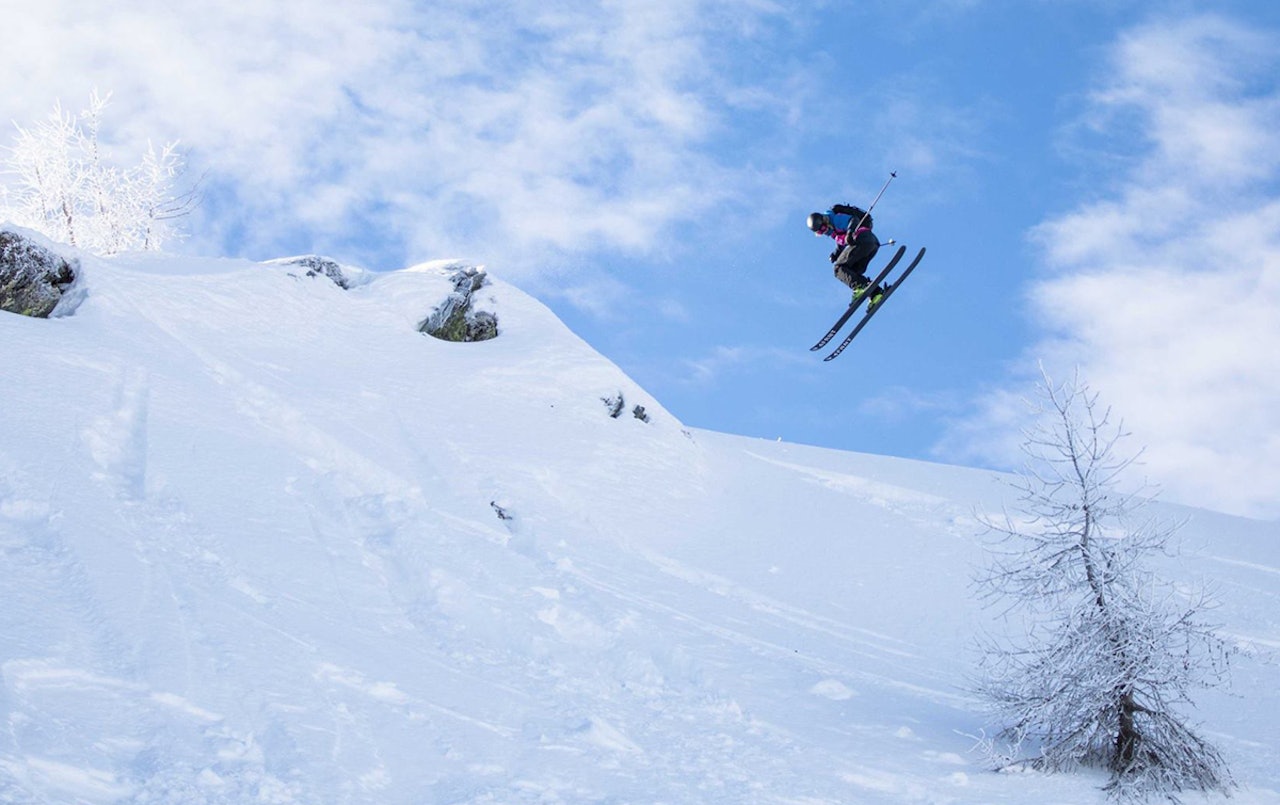 IMPONERENDE SESONGSTART: Stinius Hoseth Skjøtskift fortsetter konkurransesesongen der han slapp i fjor. Her spinner han inn til andreplass i første konkurranse under Verbier Freeride Week. Foto: FWQ IMPONERENDE SESONGSTART: Stinius Hoseth Skjøtskift fortsetter konkurransesesongen der han slapp i fjor. Her spinner han inn til andreplass i første konkurranse under Verbier Freeride Week. Foto: FWQ