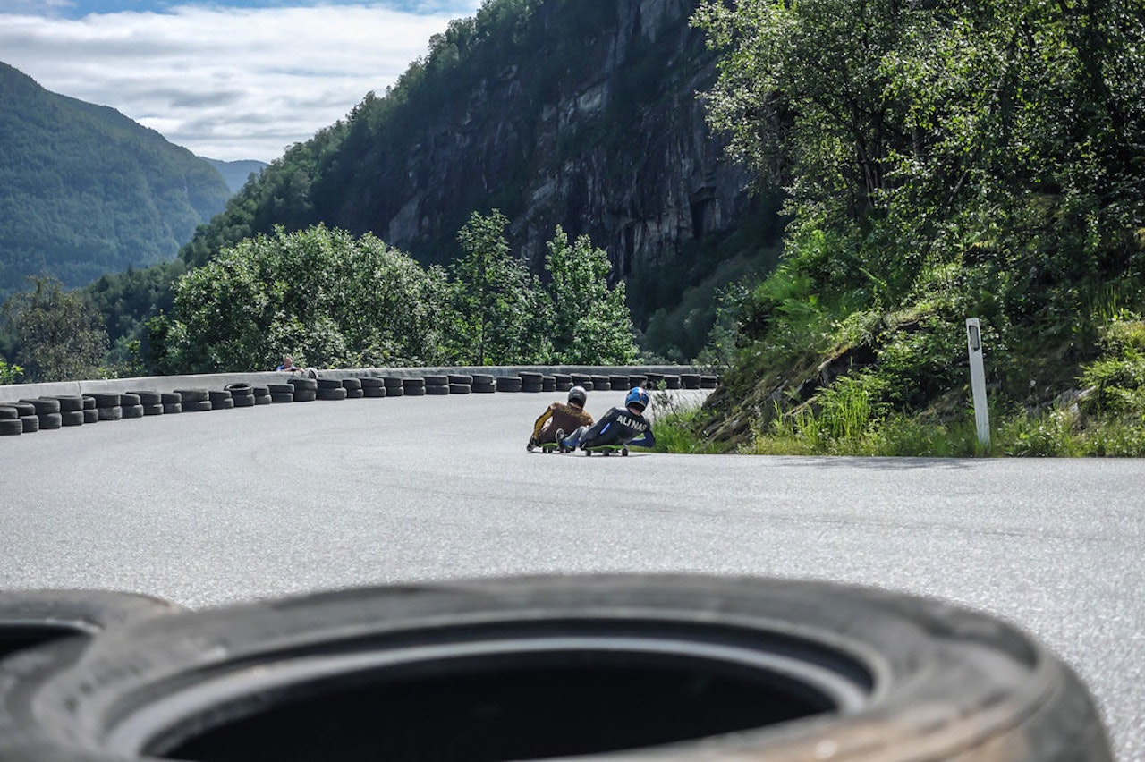 LONGBOARD: Leik og moro i Skjervet er viktig på Veko-programmet. Foto: Daniel Sapak LONGBOARD: Leik og moro i Skjervet er viktig på Veko-programmet. Foto: Daniel Sapak