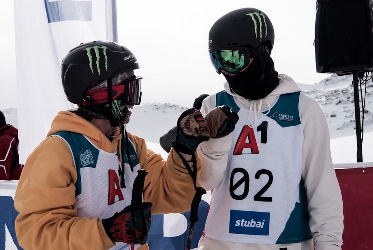 TO MONSTRE: Henrik Harlaut vant sist verdenscup, mens Ferdinand Dahl (til høyre) kom på tredje. Bilde: FIS TO MONSTRE: Henrik Harlaut vant sist verdenscup, mens Ferdinand Dahl (til høyre) kom på tredje. Bilde: FIS