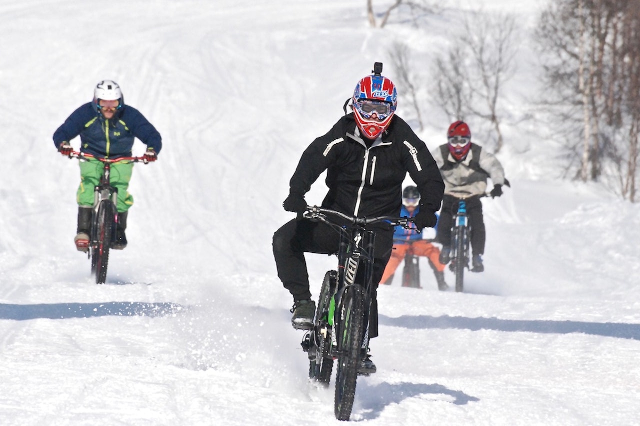 Ruben Røbekk mot mål på sykkelutfor under Fjellsportfestivalen. Foto: Elise Hetty Engedal