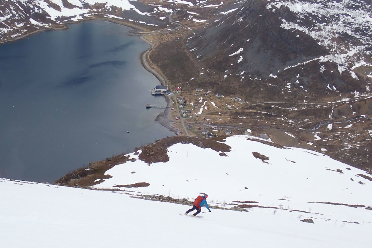 HYLLER DE SMÅ STEDENE: Som Reinfjord i Troms med sitt enorme toppturpotensiale, sine trusler om fraflytting, og ikke minst; den lokale ildsjelen Oddmund. Foto: Espen Nordahl
