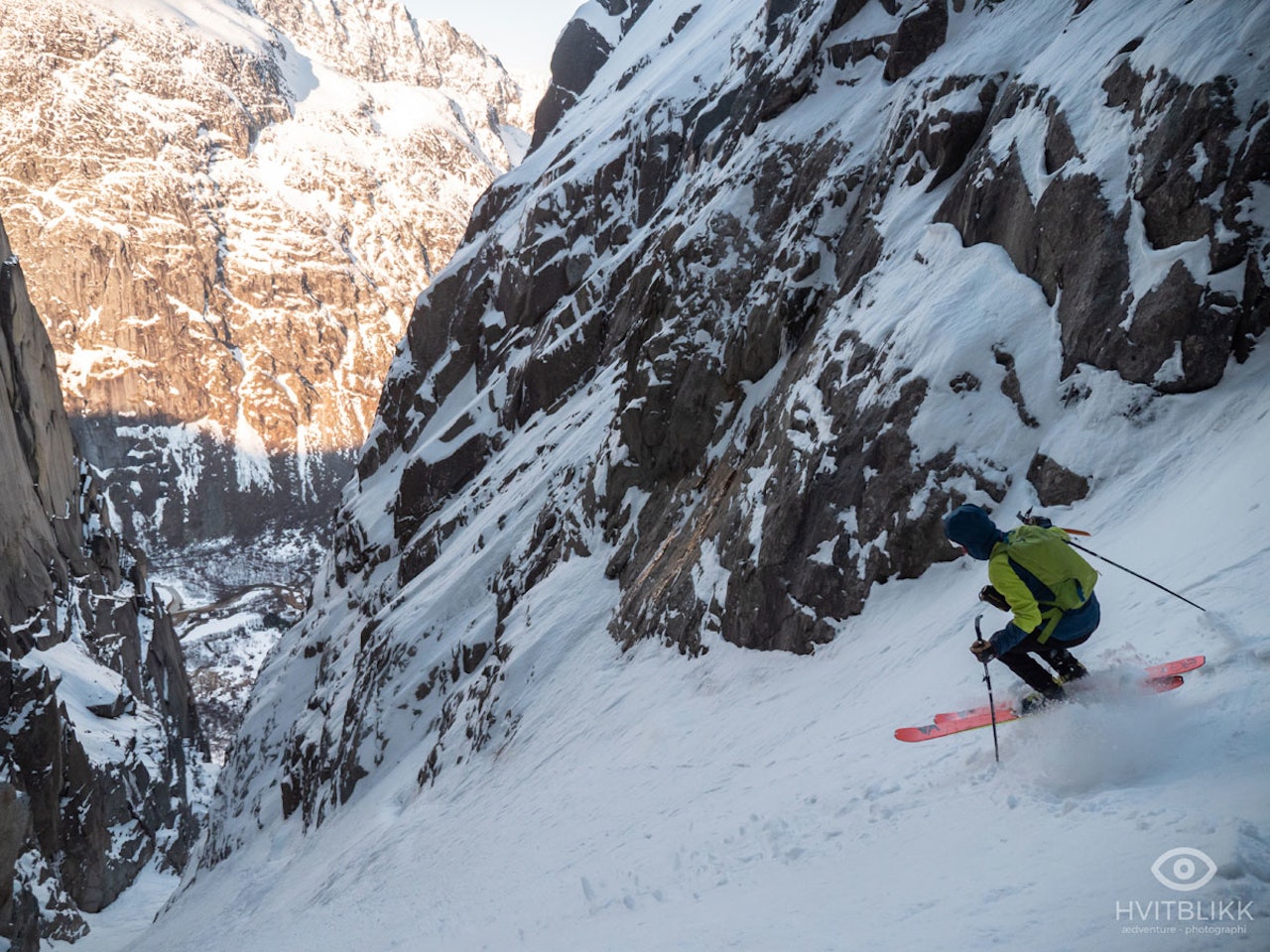 SPREKT: Andreas Widlund på nokså krevende føre i Skamdalsrenna. Foto: Timme Ellingjord SPREKT: Andreas Widlund på nokså krevende føre i Skamdalsrenna. Foto: Timme Ellingjord