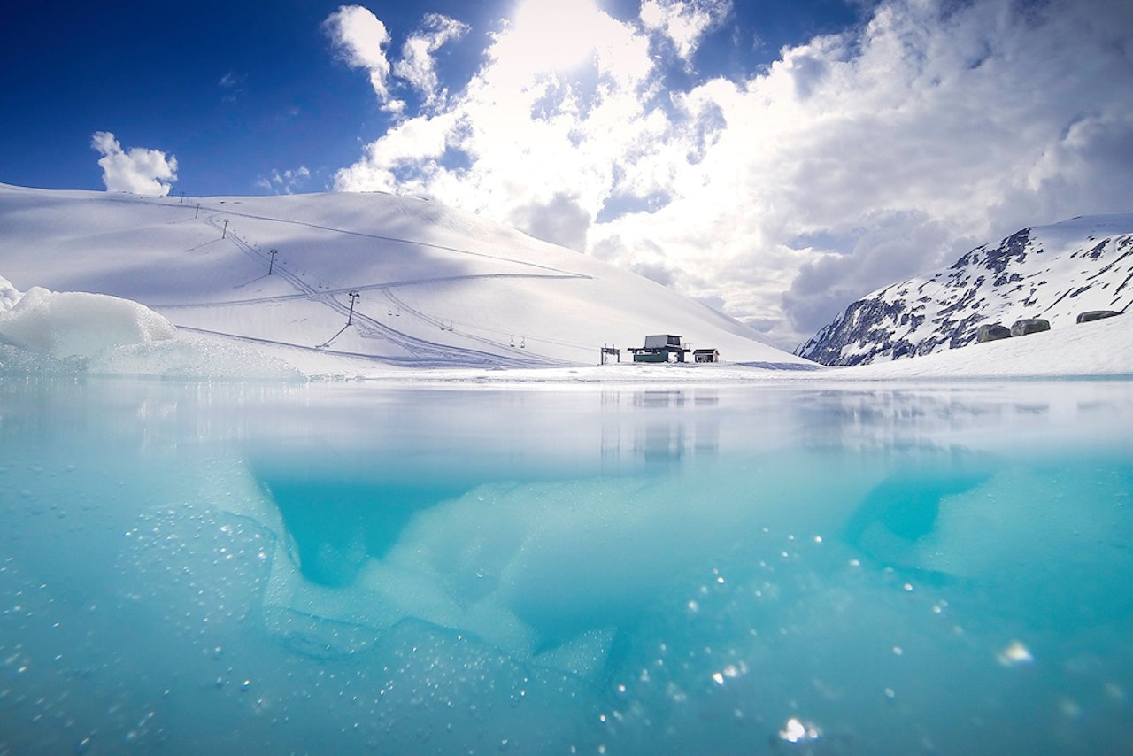 TOPP 36 SOMMERSKI I VERDEN: Her er kåringen av verdens beste sommerskisentre. Her fra Stryn i 2014. Foto: Emil Eriksson TOPP 36 SOMMERSKI I VERDEN: Her er kåringen av verdens beste sommerskisentre. Her fra Stryn i 2014. Foto: Emil Eriksson
