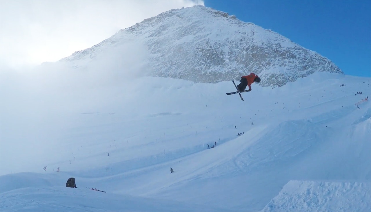 OKTOBER?: Lite å utsette på terrengparken i østerrikske Hintertux – selv om filmen er fra oktober. Foto: Espen Berg-Johnsen OKTOBER?: Lite å utsette på terrengparken i østerrikske Hintertux – selv om filmen er fra oktober. Foto: Espen Berg-Johnsen