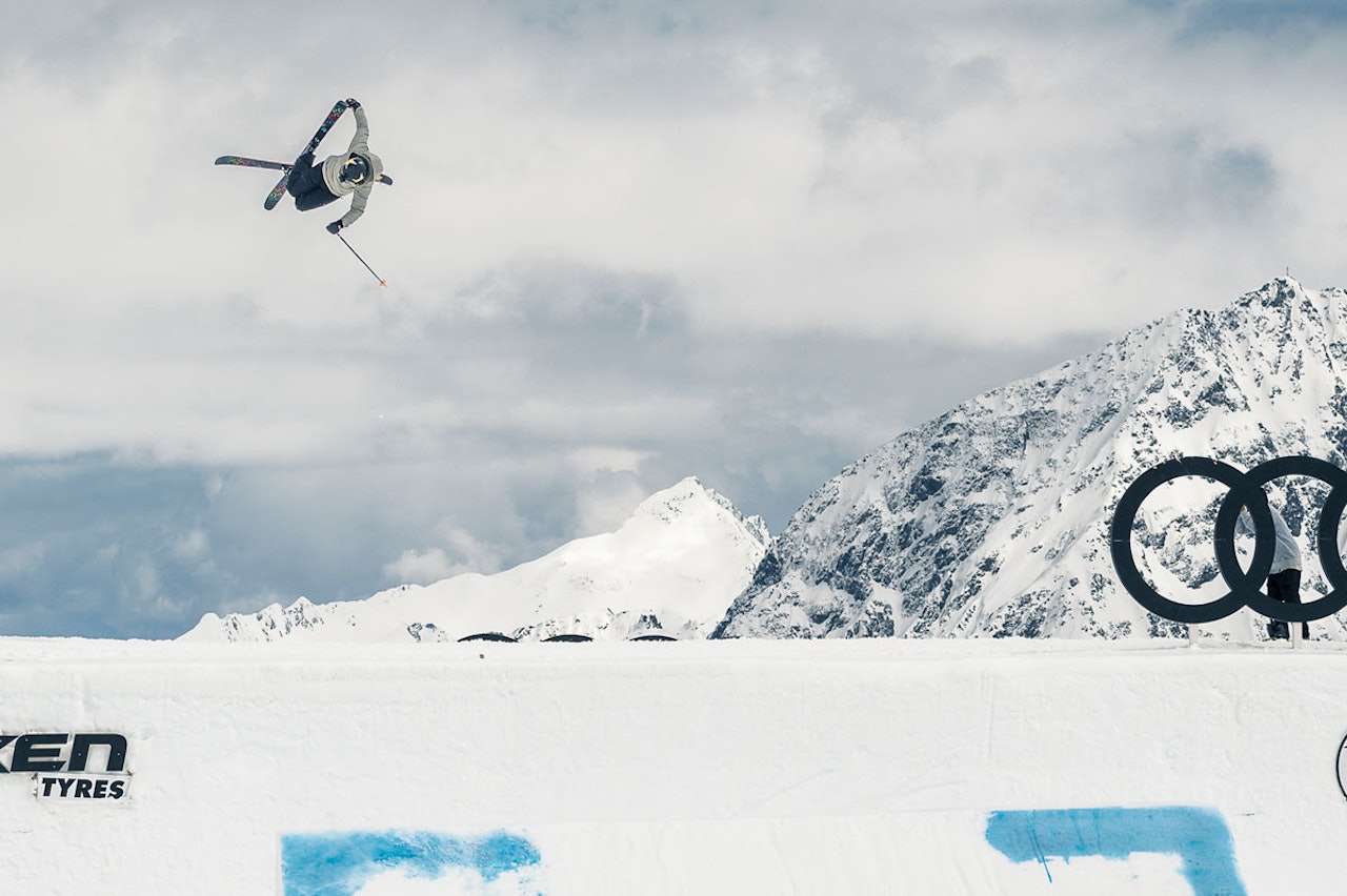 BESTE JENTE: Johanne Killi fra Dombås vant jentenes skikonkurranse under Audi Nines! Foto: Klaus Polzer BESTE JENTE: Johanne Killi fra Dombås vant jentenes skikonkurranse under Audi Nines! Foto: Klaus Polzer