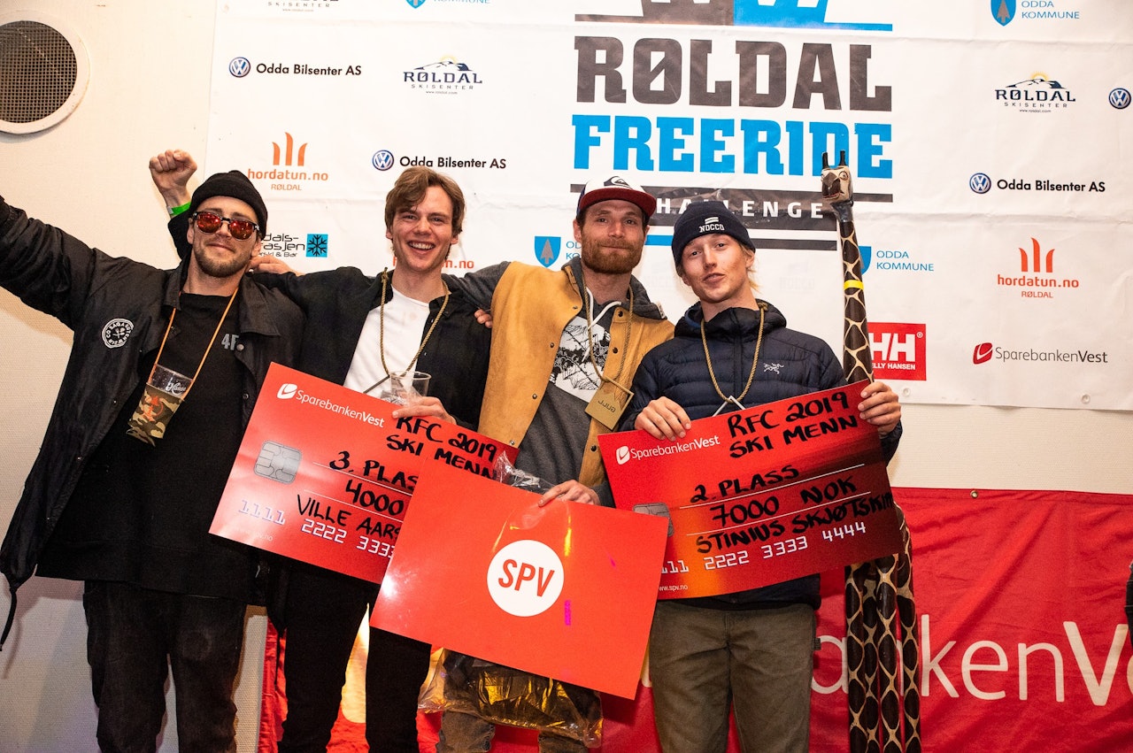 TOPP 4 I RØLDAL: Fra venstre Eirik Naess (4.), Ville Aarseth (3., 4. i sammendraget), Tobias Bjønnes (1. og nr 1. i sammendraget) og Stinius Skjøtskift (2. i RFC og i sammendraget). Bilde: RFC TOPP 4 I RØLDAL: Fra venstre Eirik Naess (4.), Ville Aarseth (3., 4. i sammendraget), Tobias Bjønnes (1. og nr 1. i sammendraget) og Stinius Skjøtskift (2. i RFC og i sammendraget). Bilde: RFC