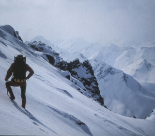 NOSTALGIMØRE: Det er ikke lenge siden Sunnmørsalpene var et lite besøkt fjellområde. Vinteren var spesielt stille. Som her, i april 1978, da Palmar Istad var på vei mot Jønshorn. Bilde: Runar Eidslott NOSTALGIMØRE: Det er ikke lenge siden Sunnmørsalpene var et lite besøkt fjellområde. Vinteren var spesielt stille. Som her, i april 1978, da Palmar Istad var på vei mot Jønshorn. Bilde: Runar Eidslott