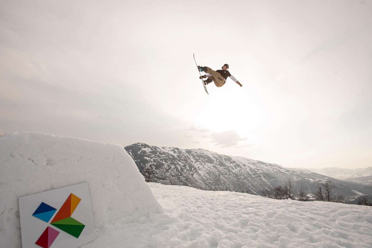 FET SETUP: Vårens feteste park bygges i Solheisen i Hemsedal i disse dager. Dette er fra testing onsdag denne uka. Foto: Kalle Hägglund FET SETUP: Vårens feteste park bygges i Solheisen i Hemsedal i disse dager. Dette er fra testing onsdag denne uka. Foto: Kalle Hägglund