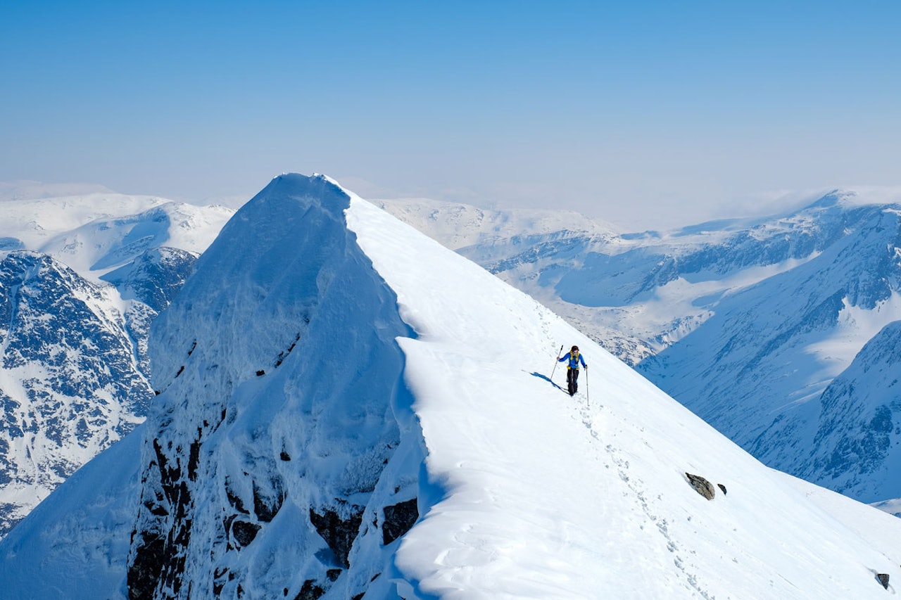 FINT I FJELLET: Fra toppen av Litlskjorta på Nordmøre sist fredag. Foto: Dag Stuan FINT I FJELLET: Fra toppen av Litlskjorta på Nordmøre sist fredag. Foto: Dag Stuan