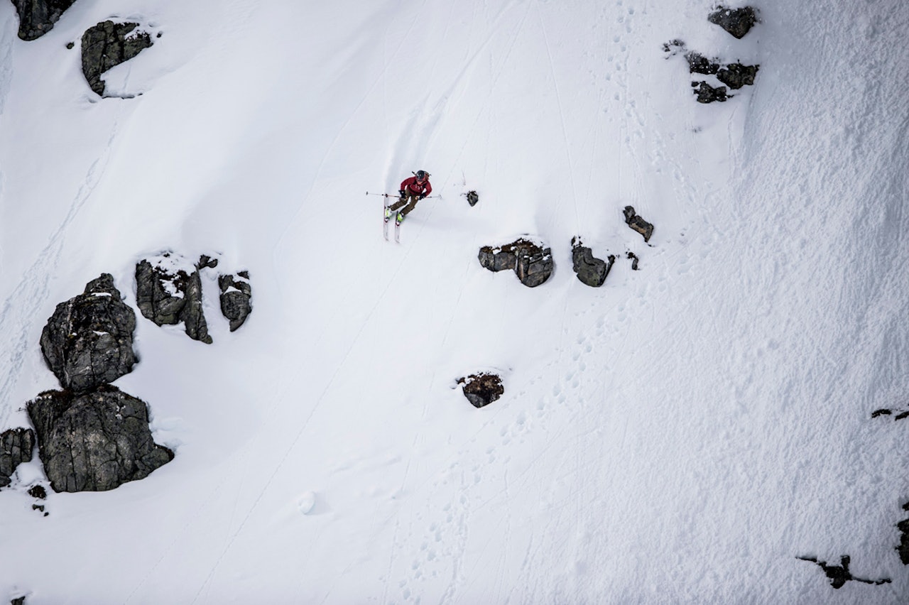 BORTE BRA, MEN HJEMME BEST: Mannen bak dette bildet fra X2-festivalen liker seg best i fjellene han har rett utenfor stua si – selv om målet hans er at arbeidsstedet skal være hele verden. Foto: Olav Standal Tangen BORTE BRA, MEN HJEMME BEST: Mannen bak dette bildet fra X2-festivalen liker seg best i fjellene han har rett utenfor stua si – selv om målet hans er at arbeidsstedet skal være hele verden. Foto: Olav Standal Tangen