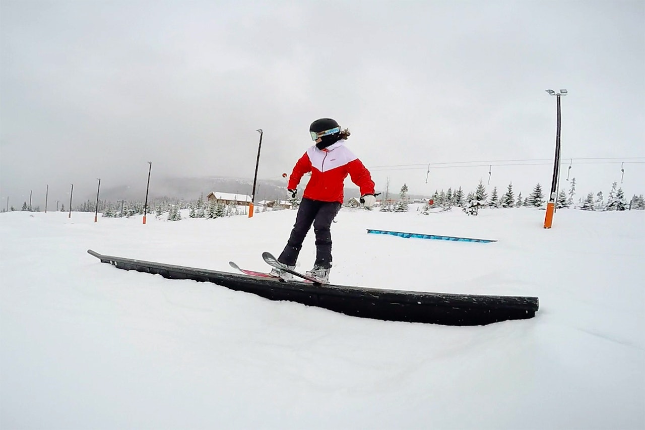 RAILS: Nina Rusten viser deg railgamet fra 2017. Foto: Skjermdump RAILS: Nina Rusten viser deg railgamet fra 2017. Foto: Skjermdump