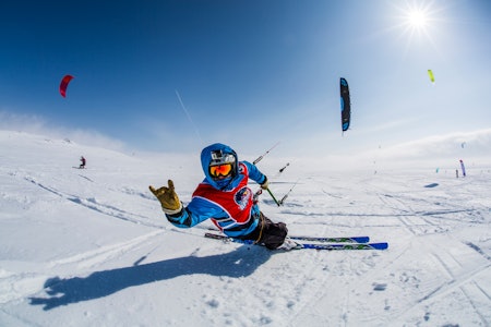 KNALLHARDT: I fjor var det bare 3 av 350 startende som fullførte løpet. Foto: Red Bull KNALLHARDT: I fjor var det bare 3 av 350 startende som fullførte løpet. Foto: Red Bull