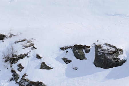 SIKRER SEIEREN: Her kjører Stinius Skjøtskift (19) inn til seier på Voss. Foto: Tor-Einar Wahl SIKRER SEIEREN: Her kjører Stinius Skjøtskift (19) inn til seier på Voss. Foto: Tor-Einar Wahl