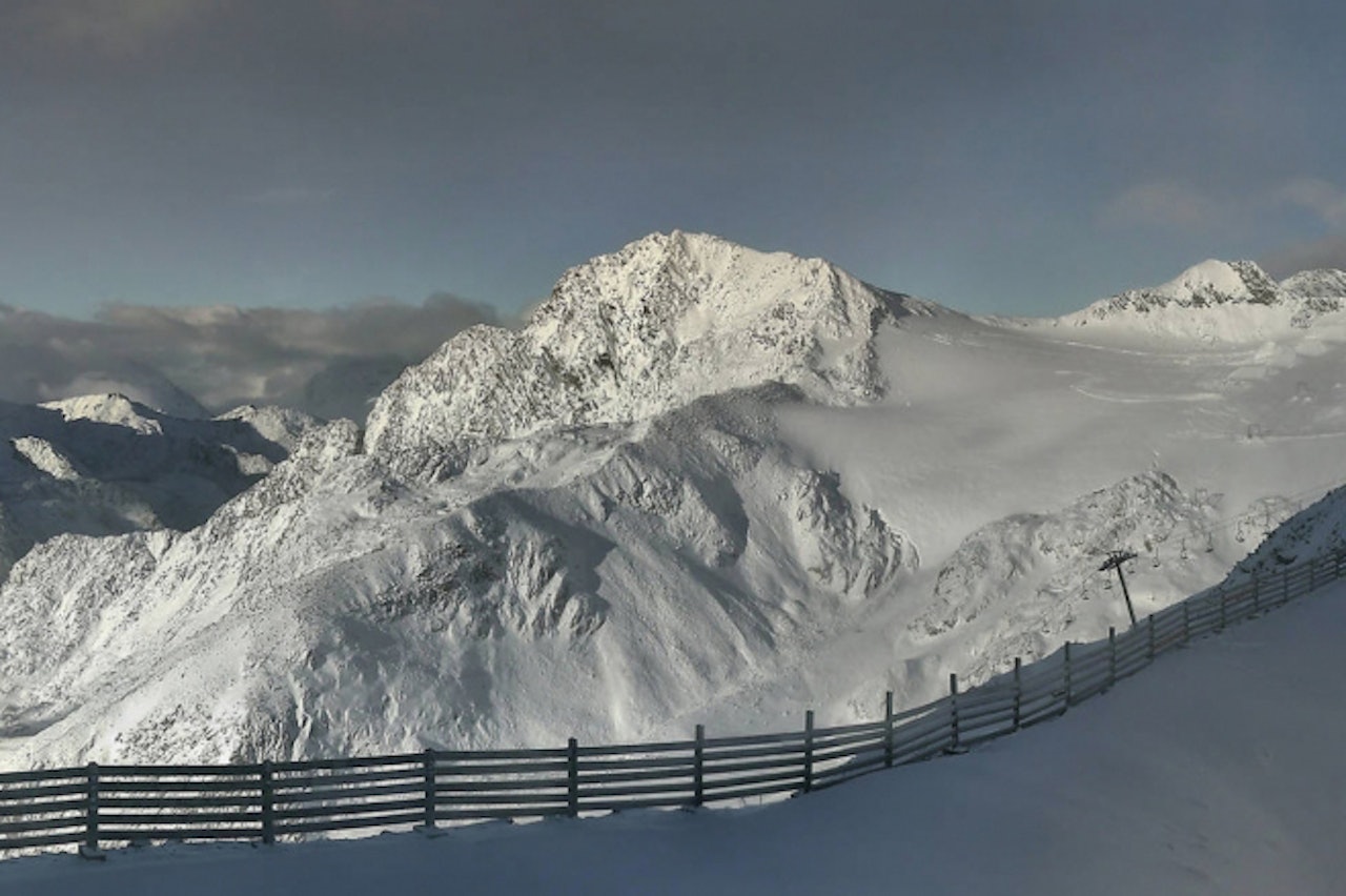 SNØFEST: Bildet er tatt tidligere denne uka i Stubai. Foto: Wepowder SNØFEST: Bildet er tatt tidligere denne uka i Stubai. Foto: Wepowder
