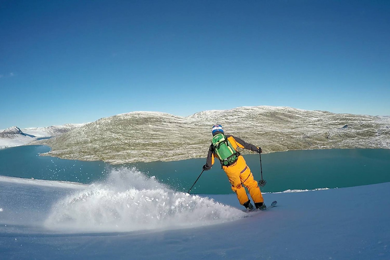 SESONGSTART: Simen Fivee fikk fantastiske forhold i sesongstarten. Foto: Simen Fivee SESONGSTART: Simen Fivee fikk fantastiske forhold i sesongstarten. Foto: Simen Fivee