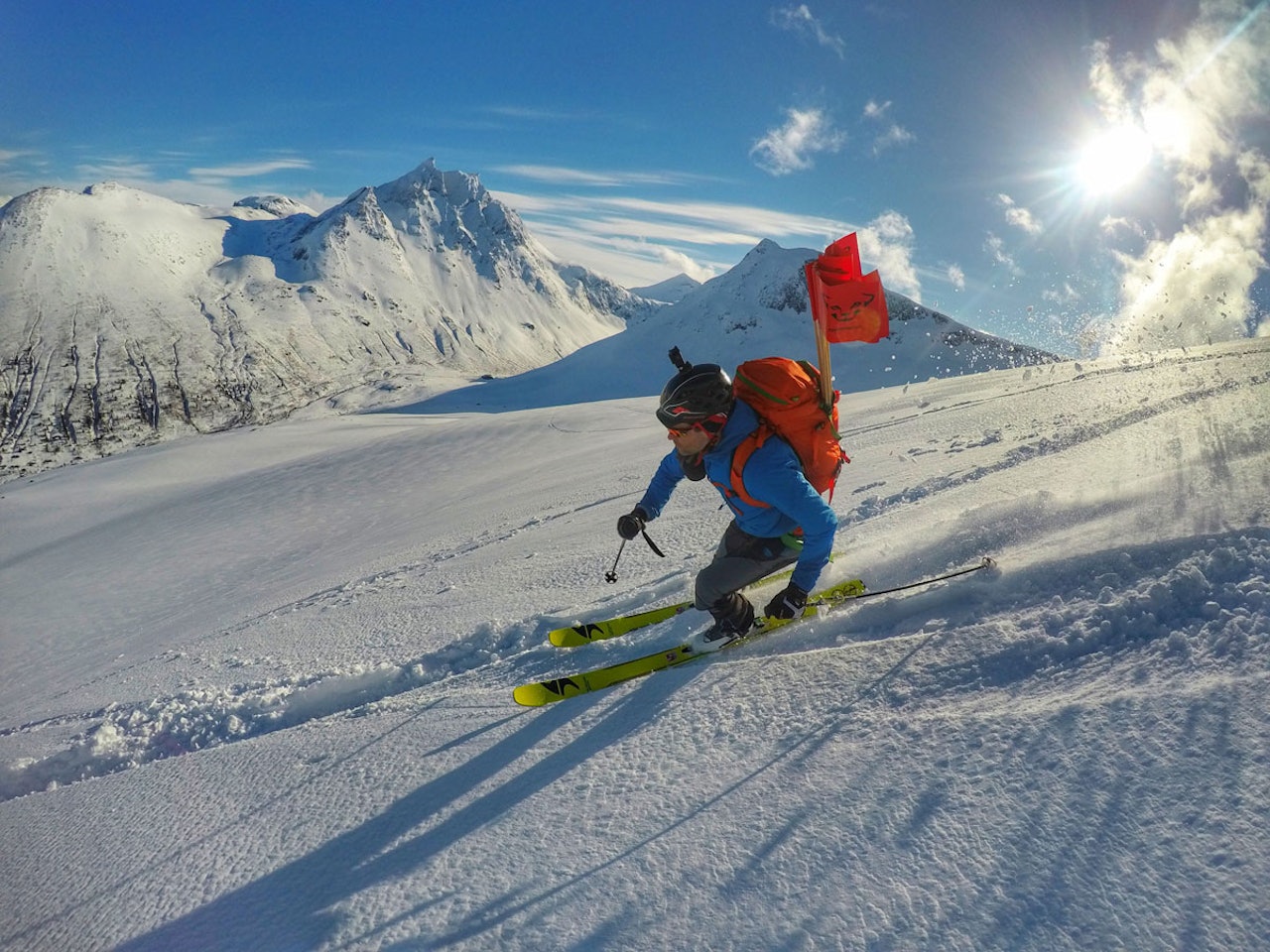 FINE FORHOLD: Rennleder Knut Inge Orset koser seg med kjempeføre i NM-løypa onsdag denne uka. Foto: Ola Hovdenak FINE FORHOLD: Rennleder Knut Inge Orset koser seg med kjempeføre i NM-løypa onsdag denne uka. Foto: Ola Hovdenak