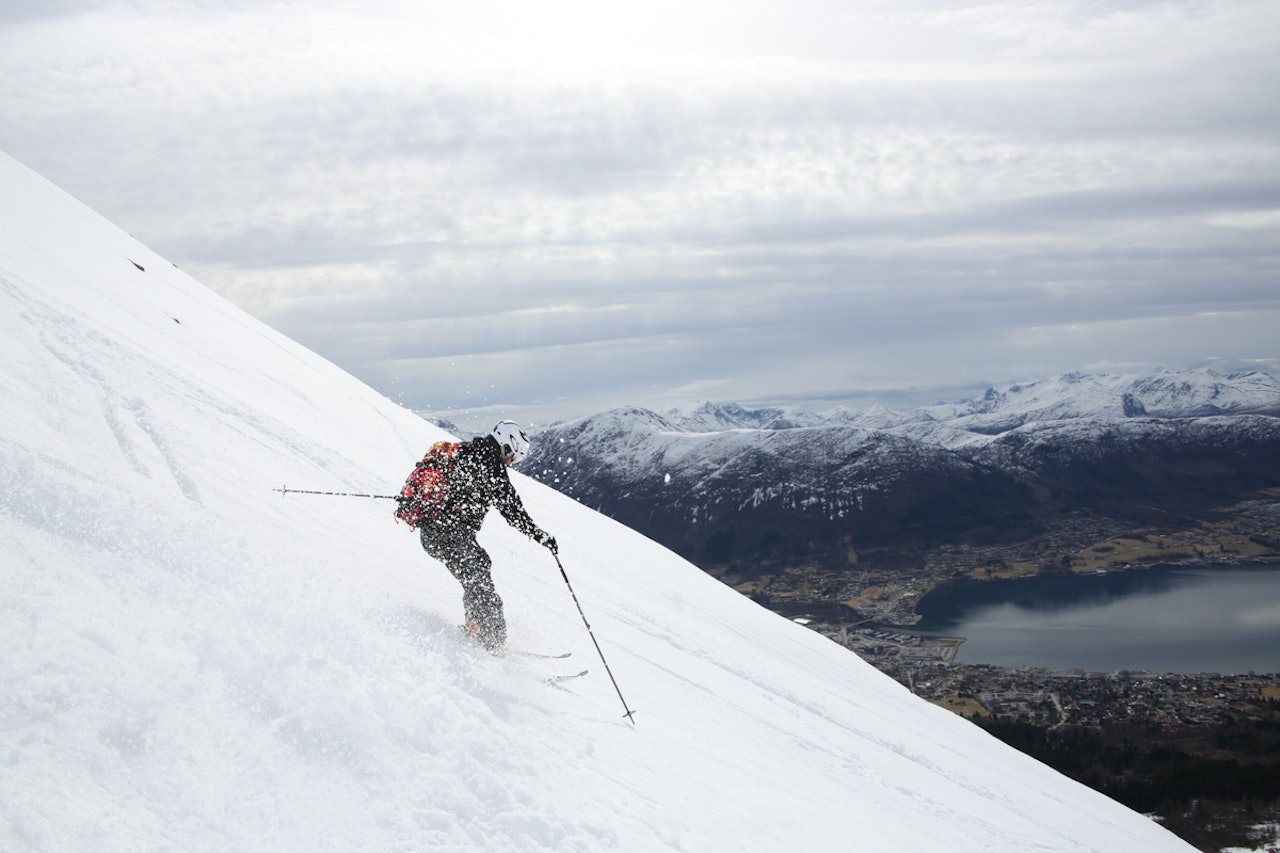 FLOTT: Fredag ga upåklagelige skiforhold på Sunnmøre. Foto: Håvard Myklebust