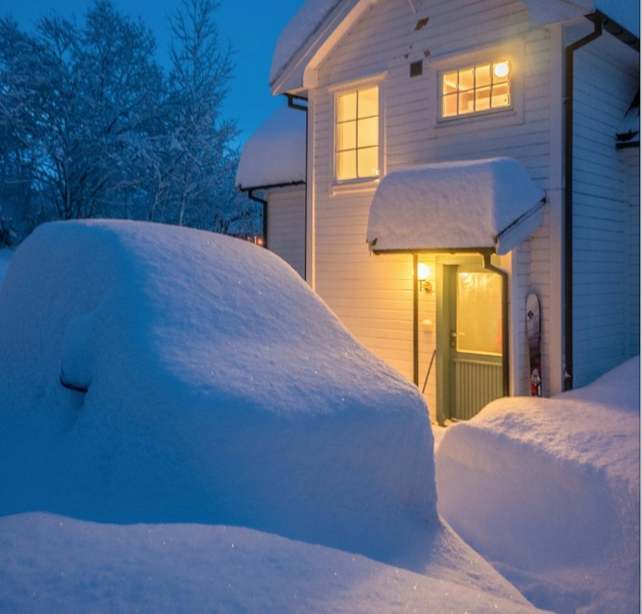 Når snøen har dumpet ned er det veldig kjekt å slippe å kjøre for å komme til gullet! Foto: Romsdal Lodge