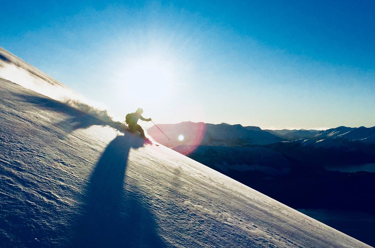 MOT PUDDERFEST I NORDVEST: Dette bildet er fra Vallahornet i Ørsta forrige helg. Det ligger an til nye sånne dager på Nordvestlandet denne helga. Kjører: Thomas Strand. Foto: Ernst Olav Botnen MOT PUDDERFEST I NORDVEST: Dette bildet er fra Vallahornet i Ørsta forrige helg. Det ligger an til nye sånne dager på Nordvestlandet denne helga. Kjører: Thomas Strand. Foto: Ernst Olav Botnen