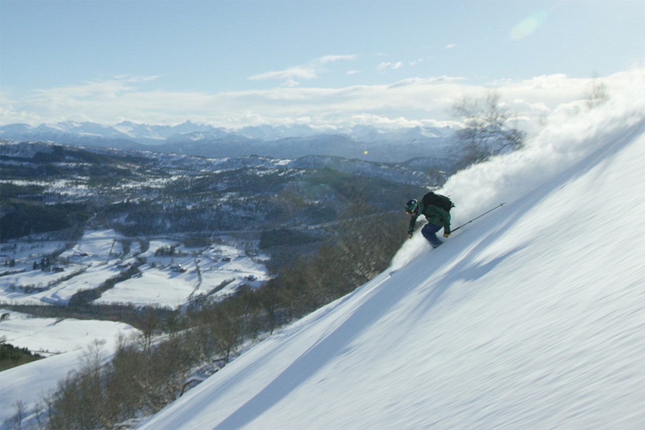 BAKOMFILM: Supervention 2s bakomfilm hadde premiere på Rockefeller fredag - en og en halv time etter at den ble gjort ferdig. Foto: Skjermdump / Supervention 2 Behind the scenes BAKOMFILM: Supervention 2s bakomfilm hadde premiere på Rockefeller fredag - en og en halv time etter at den ble gjort ferdig. Foto: Skjermdump / Supervention 2 Behind the scenes