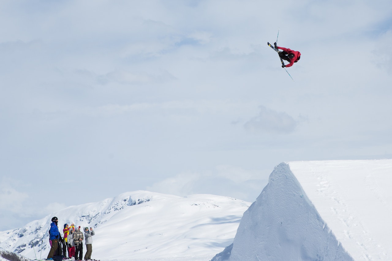 TIL MYRKDALEN: Her er Christian Nummedal under Open Klasse i skianlegget. I helga kjører han verdenscup. Foto: Tore Meirik TIL MYRKDALEN: Her er Christian Nummedal under Open Klasse i skianlegget. I helga kjører han verdenscup. Foto: Tore Meirik