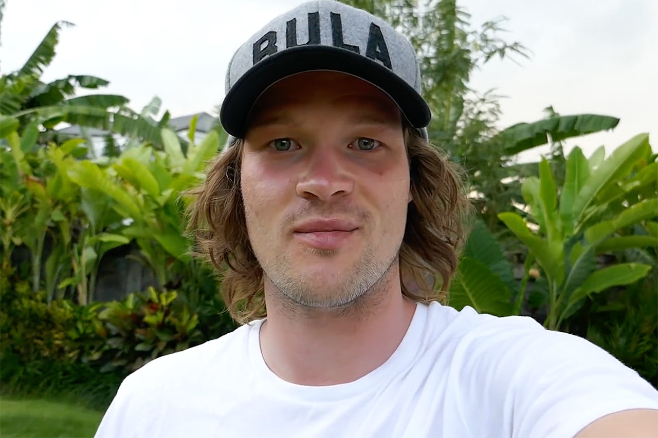 NY EPISODE: Bli med Klaus Finne til Bali. Foto: Skjermdump