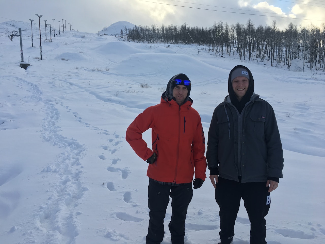 PARKBYGGJARANE: Clint Butcher og Lukas Vesely skal bygge park på Vierli i vinter.