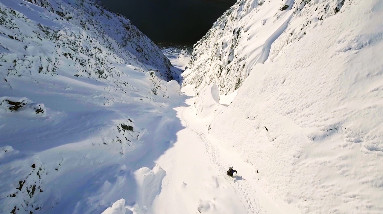 SUKSESS: Skifilmen Shapes ble svært godt mottatt under Fri Flyts Film Tour – mye på grunn av scener som dette ra Lyngen. Nå ser du filmen aldeles gratis her! SUKSESS: Skifilmen Shapes ble svært godt mottatt under Fri Flyts Film Tour – mye på grunn av scener som dette ra Lyngen. Nå ser du filmen aldeles gratis her!