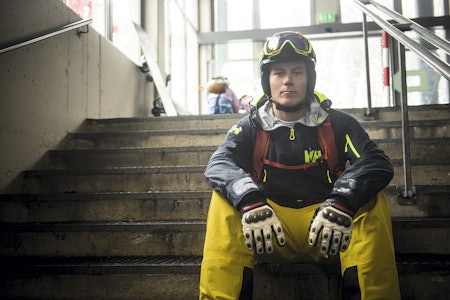 KJØRER MED DE STØRSTE: – Warren Miller er kult fordi det ikke er så stort i Norge, men likevel verdens største ski lmselskap, sier Øystein Aasheim (22) fra Vågå. To år på rad har han vært på plass foran kameraene til den amerikanske skifilmgiganten. Foto: Vegard Breie KJØRER MED DE STØRSTE: – Warren Miller er kult fordi det ikke er så stort i Norge, men likevel verdens største ski lmselskap, sier Øystein Aasheim (22) fra Vågå. To år på rad har han vært på plass foran kameraene til den amerikanske skifilmgiganten. Foto: Vegard Breie