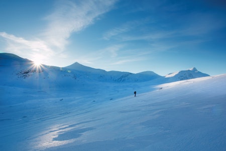 På veg mot Puttegga ein kald vinterdag. Foto: Johan Kistrand.