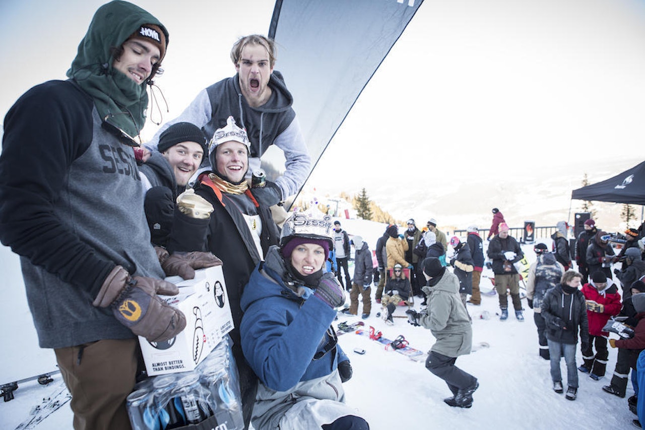 Vinnerne av The Team Battle 2015, Session teamet: Dina Treland - Eirik Nesse - Alexander Klerud - Daniel Jacobsen - Jørgen Skjerve Formoe. Foto: Daniel Tengs Vinnerne av The Team Battle 2015, Session teamet: Dina Treland - Eirik Nesse - Alexander Klerud - Daniel Jacobsen - Jørgen Skjerve Formoe. Foto: Daniel Tengs