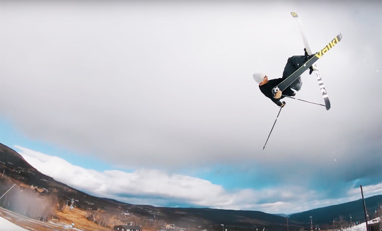 FAST LAPS: Det går unna når Øystein Bråten gjør switch backflip snik i oktober. FAST LAPS: Det går unna når Øystein Bråten gjør switch backflip snik i oktober.