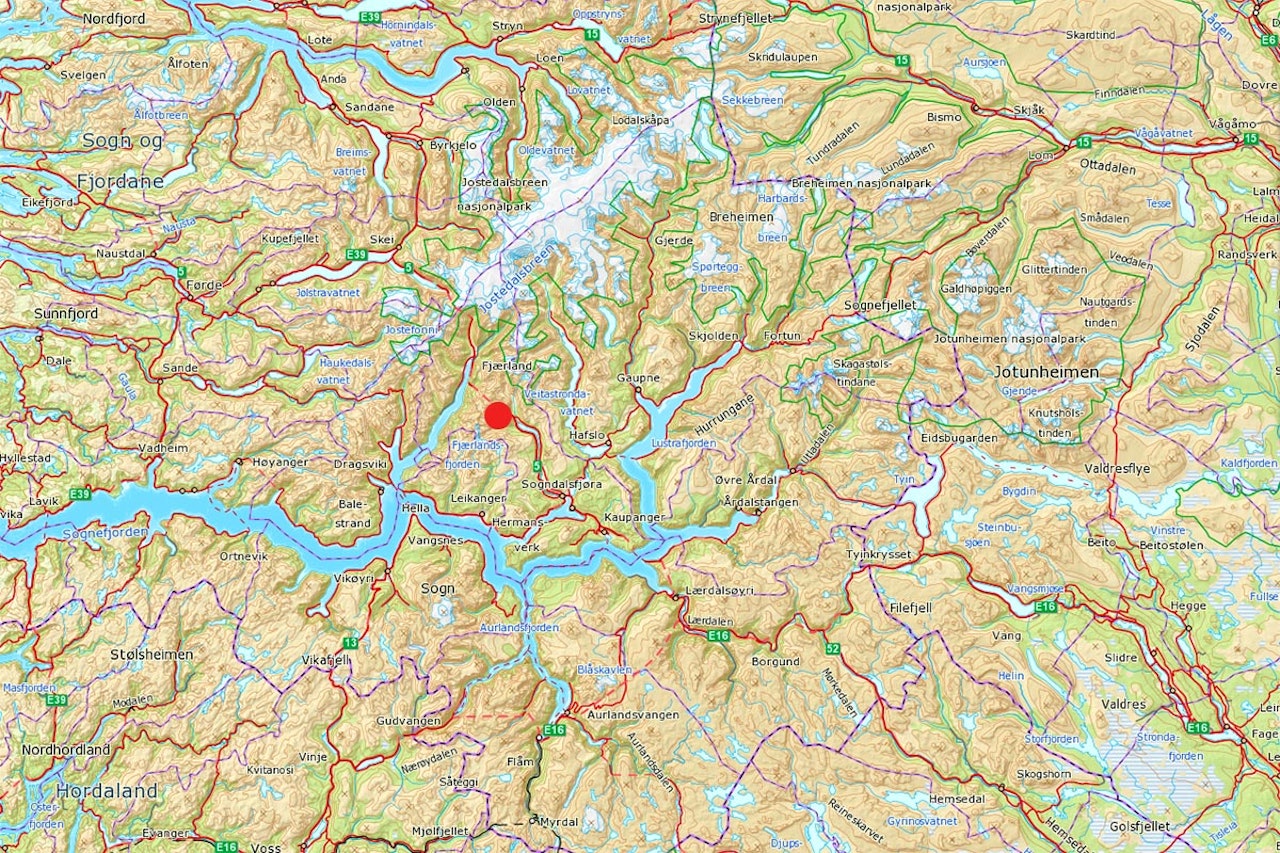 FUNNET: En mann i 20-årene er funnet i skred i Sogndal. Foto: Norgeskart FUNNET: En mann i 20-årene er funnet i skred i Sogndal. Foto: Norgeskart