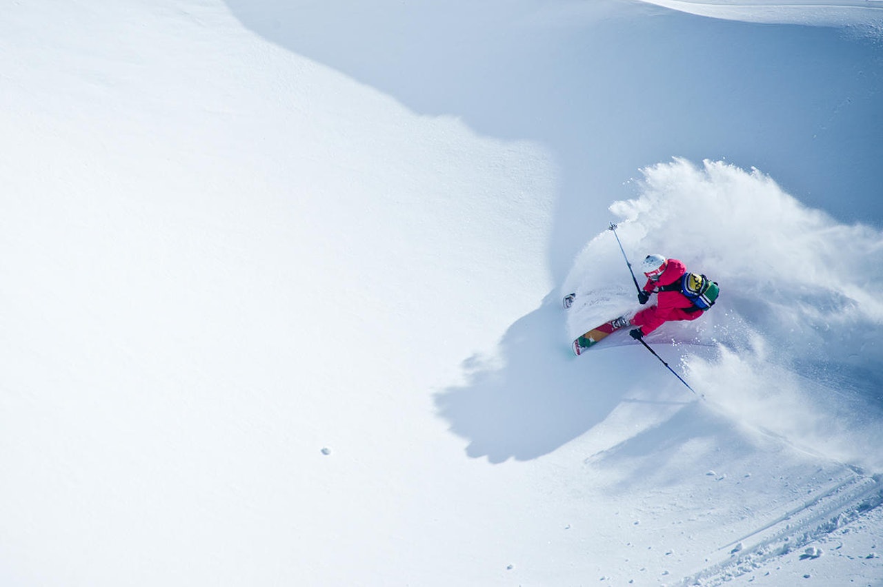 SNØFEST: Flere skianlegg i Alpene får et kraftig snøfall denne uka. Her fra en tidligere anledning i Chamonix. Foto: Vegard Breie
