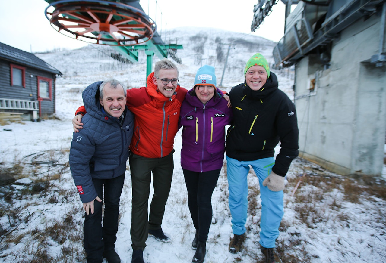 OPPKJØP: Kommunen kjøper Tromsø Skisenter, Kroken. Her med styreleder Reinhold Fieler, byråd Brage Larsen Sollund, Merete A. Paasche fra Tromsø Slalåmklubb og kommunaldirektør Bjarte Kristoffersen. Foto: Pål Jakobsen / Tromsø kommune OPPKJØP: Kommunen kjøper Tromsø Skisenter, Kroken. Her med styreleder Reinhold Fieler, byråd Brage Larsen Sollund, Merete A. Paasche fra Tromsø Slalåmklubb og kommunaldirektør Bjarte Kristoffersen. Foto: Pål Jakobsen / Tromsø kommune