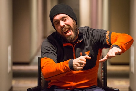 SKJÆRER VIDERE: Mange satte pris på den ledige stilen til Fri Flyts skiinstruktør i programserien Den perfekte svingen. Nå er Eirik Finseth tilbake med en helt ny sesong. Bilde: Christian Nerdrum SKJÆRER VIDERE: Mange satte pris på den ledige stilen til Fri Flyts skiinstruktør i programserien Den perfekte svingen. Nå er Eirik Finseth tilbake med en helt ny sesong. Bilde: Christian Nerdrum