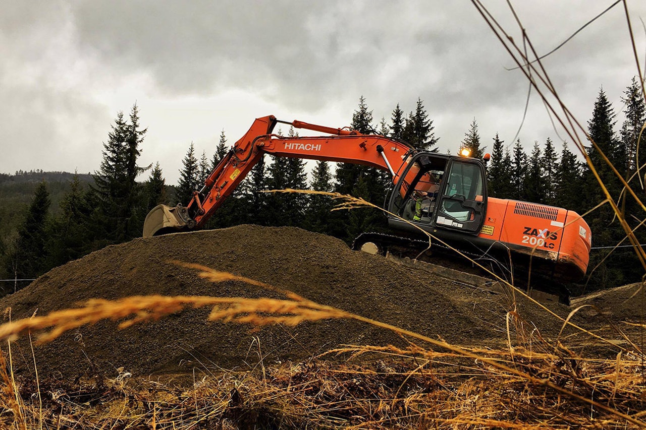 BYGGER PARK: Nå skal parken på Sundflaten utvikles videre - med hjelp fra nesten en halv million kroner. Foto: Svein Olav Lien BYGGER PARK: Nå skal parken på Sundflaten utvikles videre - med hjelp fra nesten en halv million kroner. Foto: Svein Olav Lien