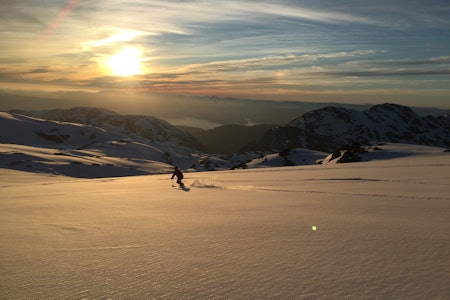 CAMP: Nå blir det telemarkcamp på Fonna. Foto: Per Ståle Grude CAMP: Nå blir det telemarkcamp på Fonna. Foto: Per Ståle Grude