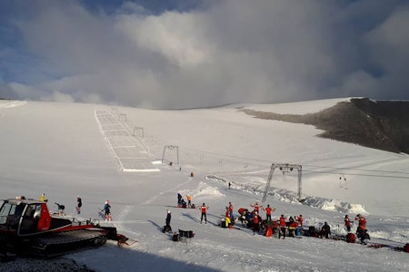 VINTERFORHOLD: Slik så det ut på Galdhøpiggen sommerskisenter i starten av uka. VINTERFORHOLD: Slik så det ut på Galdhøpiggen sommerskisenter i starten av uka.