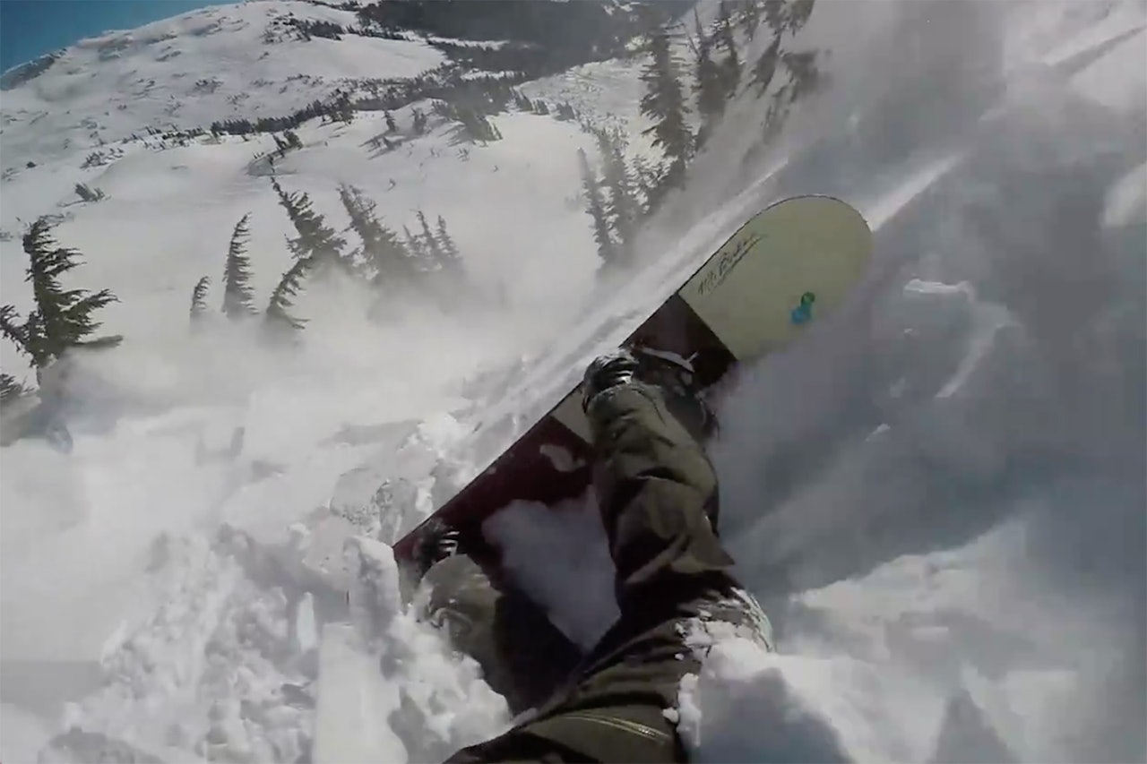 BLIR TATT: Den dramatiske skredvideoen er sett over 700.000 ganger det siste døgnet. Foto: Skjermdump BLIR TATT: Den dramatiske skredvideoen er sett over 700.000 ganger det siste døgnet. Foto: Skjermdump