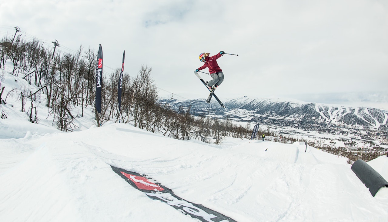 REAGERER STERKT: Tiril Sjåstad Christiansen synes lite om at Tirilparken skal legges ned. Bilde: Vegard Breie/MegaPark REAGERER STERKT: Tiril Sjåstad Christiansen synes lite om at Tirilparken skal legges ned. Bilde: Vegard Breie/MegaPark