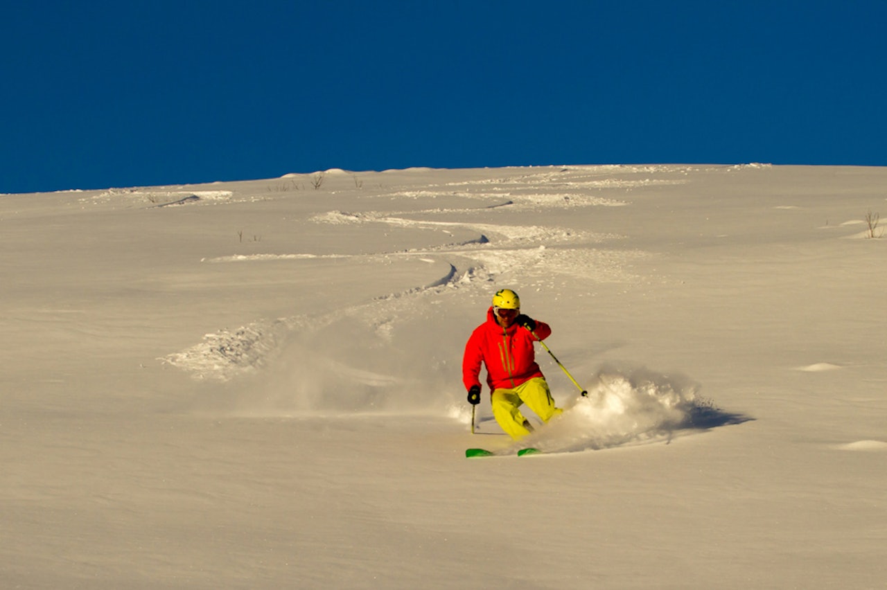 SESONGÅPNER: Eikedalen skisenter åpner til helga. Her tester Arne Gustav Lien forholda. Foto: Jan Petter Svendal / Eikedalen skisenter SESONGÅPNER: Eikedalen skisenter åpner til helga. Her tester Arne Gustav Lien forholda. Foto: Jan Petter Svendal / Eikedalen skisenter