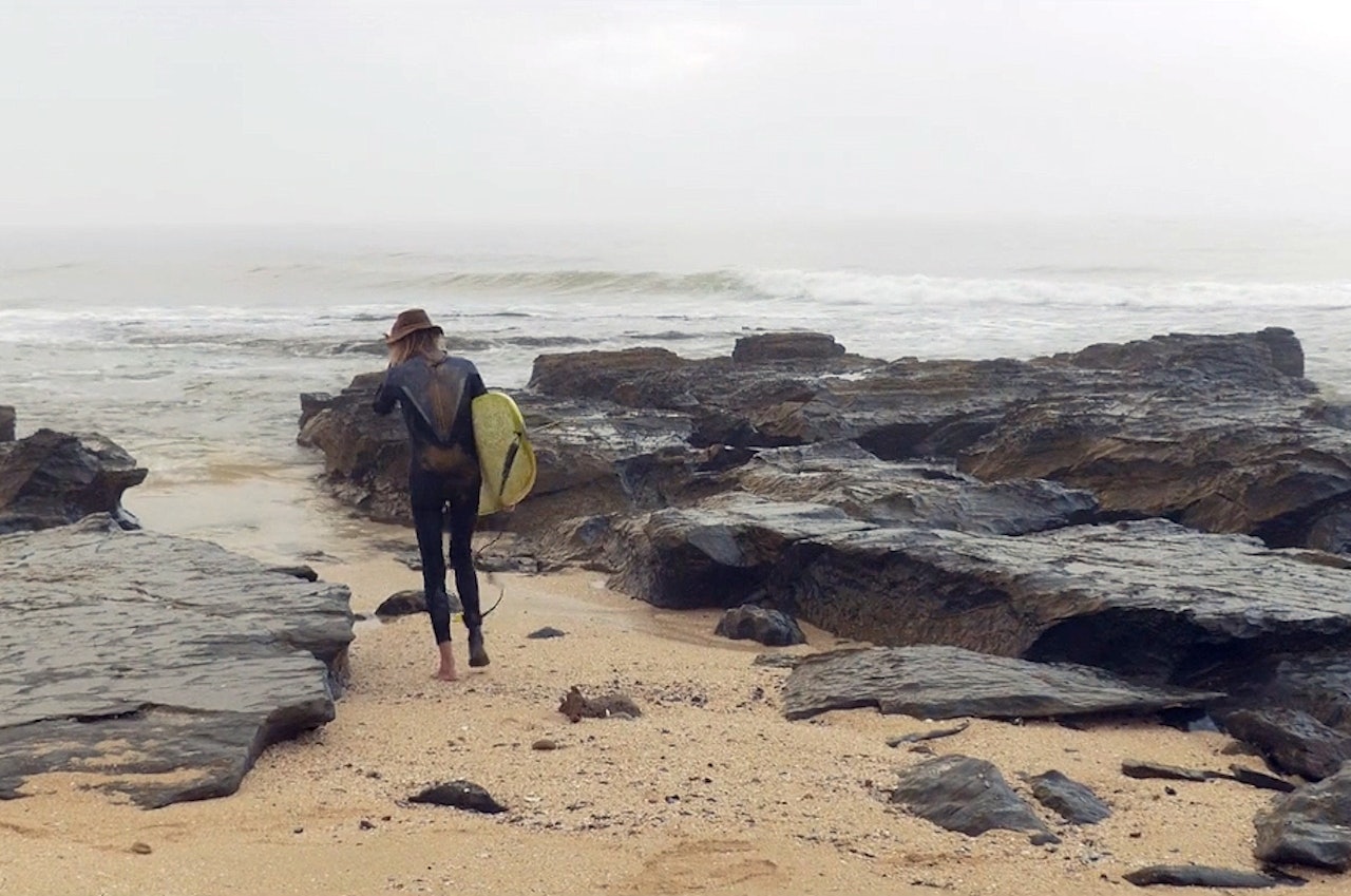 FRI SJEL: Bruce Gold er på stranden har nar tilbrakt tusentalls timer i løpet av livet. Foto: Skjermdump FRI SJEL: Bruce Gold er på stranden har nar tilbrakt tusentalls timer i løpet av livet. Foto: Skjermdump