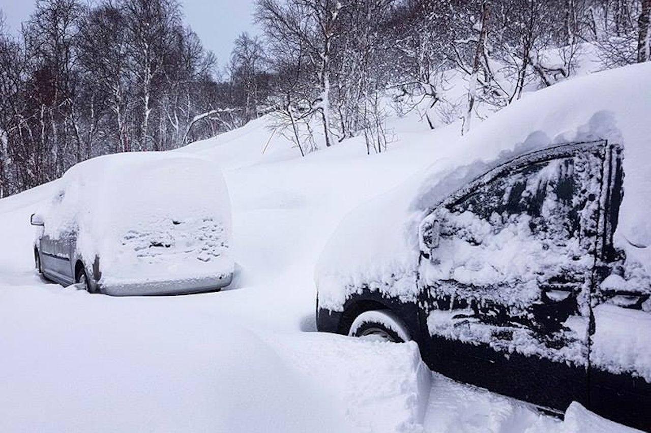NEDSNØDD: Dette synet ventet Lars Tore Lesteberg på Strandafjellet ved starten av 2017. Foto: Lars Tore Lesteberg NEDSNØDD: Dette synet ventet Lars Tore Lesteberg på Strandafjellet ved starten av 2017. Foto: Lars Tore Lesteberg