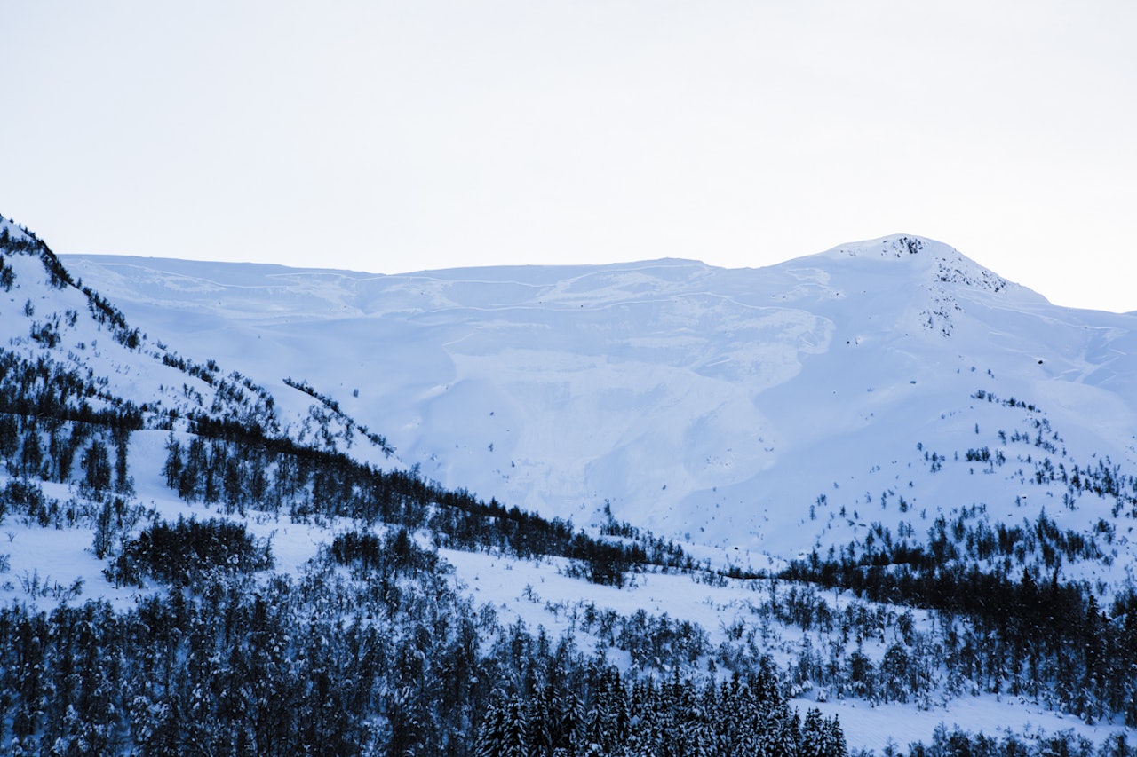 SKREDOMRÅDET: Blåfjell-gryta, fotografert fra Selseng. Foto: Espen Kristiansen