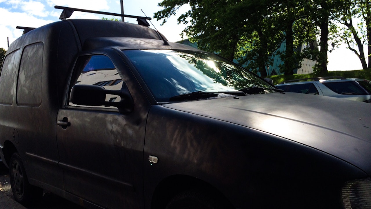 TEGN I TIDEN: Er du bedre på ski om du kjører kostemalt VW Caddy enn om du kjører Volvo XC90? TEGN I TIDEN: Er du bedre på ski om du kjører kostemalt VW Caddy enn om du kjører Volvo XC90?