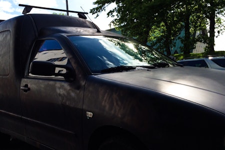 TEGN I TIDEN: Er du bedre på ski om du kjører kostemalt VW Caddy enn om du kjører Volvo XC90? TEGN I TIDEN: Er du bedre på ski om du kjører kostemalt VW Caddy enn om du kjører Volvo XC90?