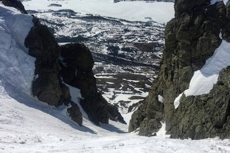SKIMULIGHETER: Hemsedal er full av skimuligheter. Her fra renna på Skogshorn. Foto: Ole-Kristian Strøm SKIMULIGHETER: Hemsedal er full av skimuligheter. Her fra renna på Skogshorn. Foto: Ole-Kristian Strøm